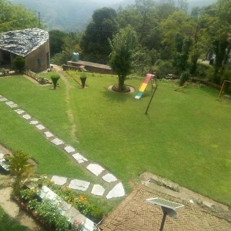 Vamoose Eco Lodge Chevron Kausani Bagian luar foto