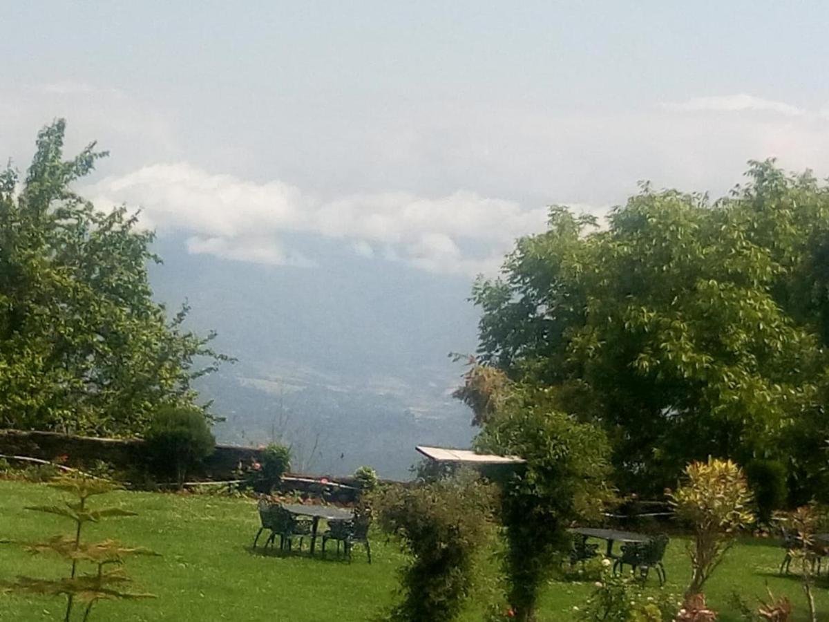 Vamoose Eco Lodge Chevron Kausani Bagian luar foto
