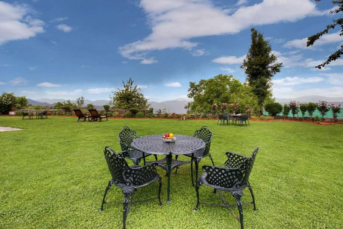 Vamoose Eco Lodge Chevron Kausani Bagian luar foto